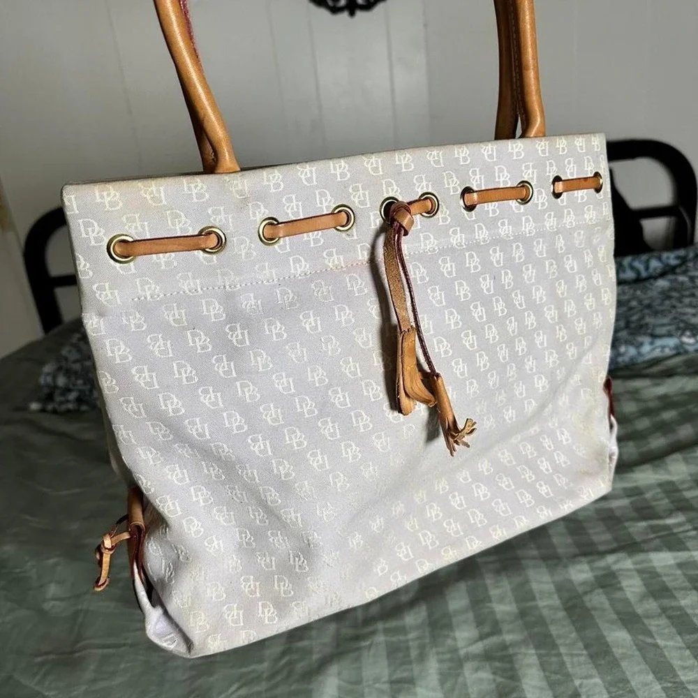 Dooney & Bourke light lavender signature monogram canvas tote leather trim y2k